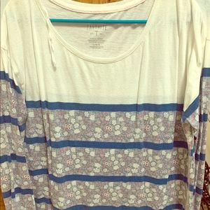 American Eagle favorite t
